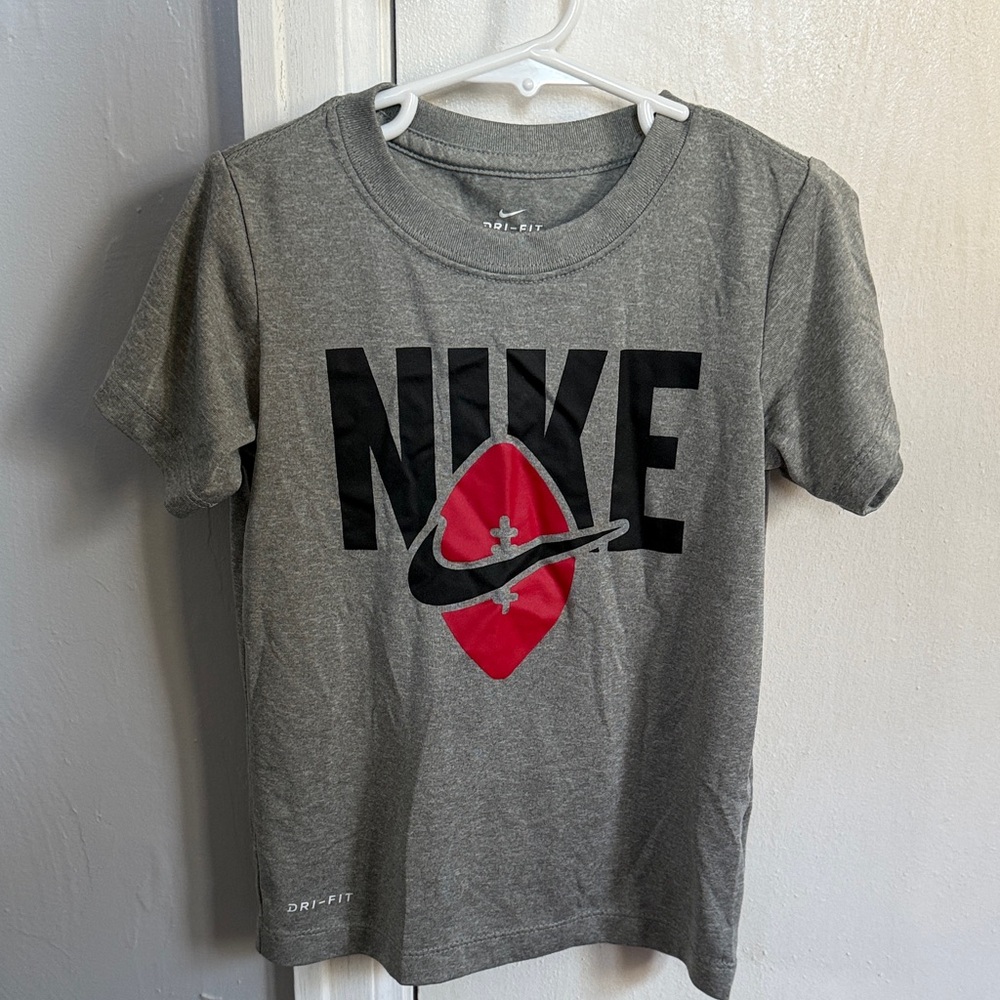 Nike Kids Gray and Red Short Sleeve Tee
